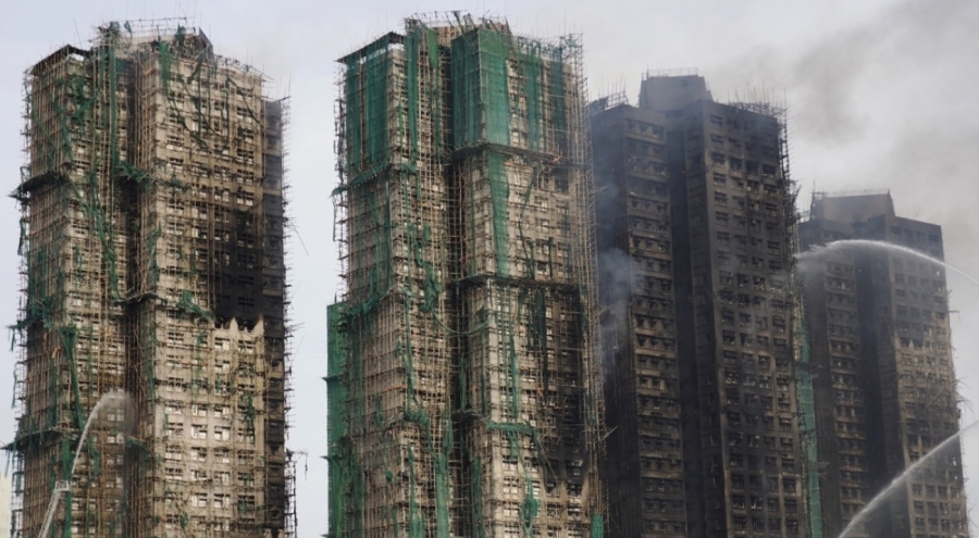 Hong Kong'taki yangın felaketinde hayatını kaybedenlerin sayısı 65'e yükseldi