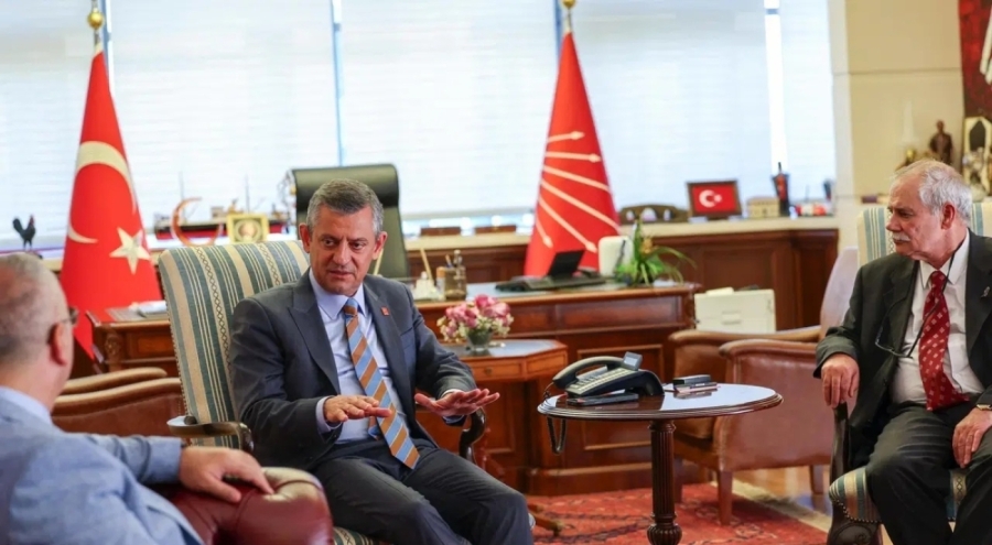 Özel, kurultay öncesi Kılıçdaroğlu'na yanıt verdi: 'İmamoğlu'nun üzerine beton dökmeyiz'