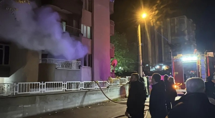 Apartmanda çıkan yangında felçli hasta hayatını kaybetti