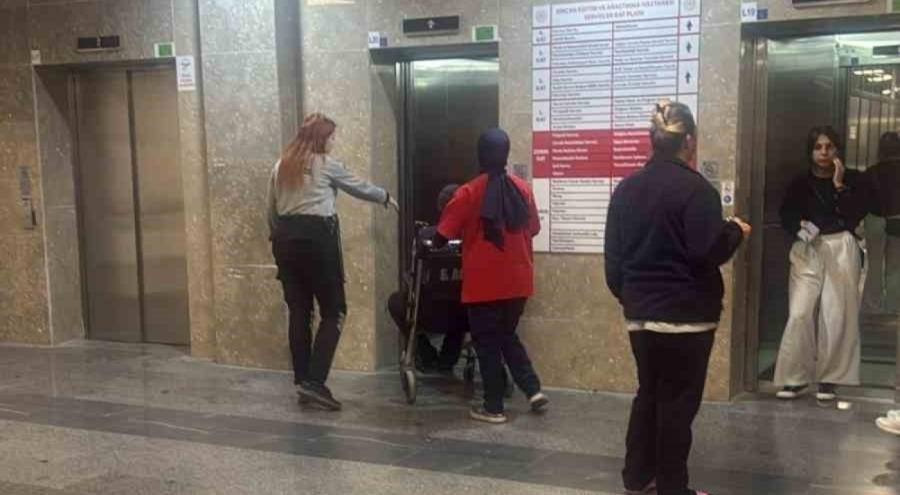 Ankara'da 120 işçi gıda zehirlenmesi şüphesiyle hastaneye kaldırıldı