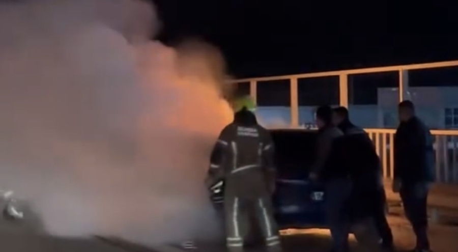 Son anda araçtan atladı! Bursa'da otomobil bir anda alev topuna döndü