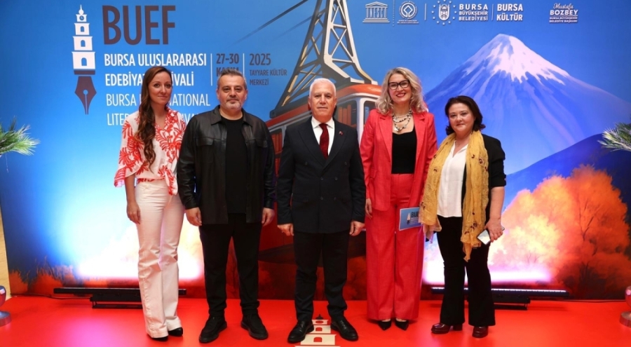 Bursa Uluslararası Edebiyat Festivali, kapılarını açtı