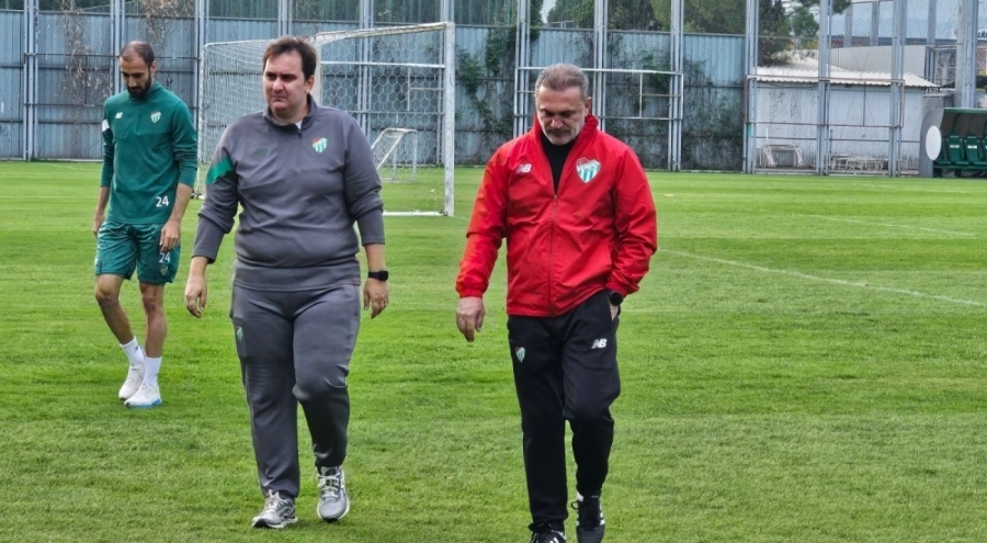 Bursaspor Teknik Direktörü Tahsin Tam: "Çok daha güçlü bir futbol ortaya koyacağız"
