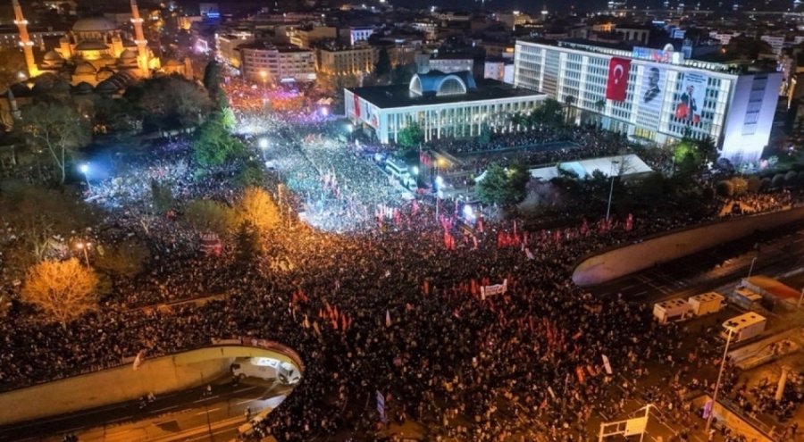 Saraçhane eylemlerine katıldığı için yargılanan 87 kişi beraat etti!