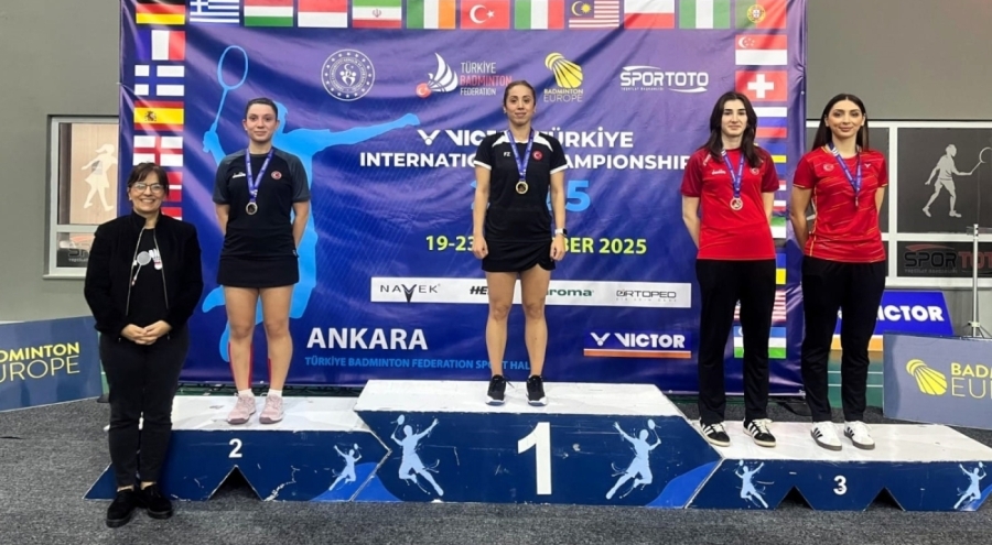 Osmangazi Belediyesporlu badmintoncu adını zirveye yazdırdı