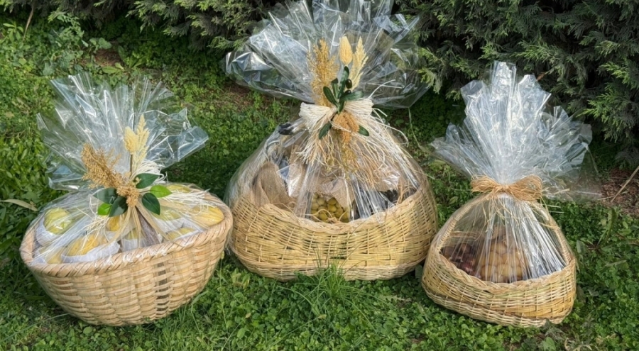 Papa 14. Leo'ya, Bursa'nın coğrafi işaretli ürünleri hediye edildi