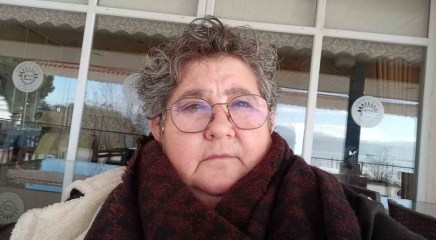 Yeni emekli öğretim üyesi evinde ölü bulundu