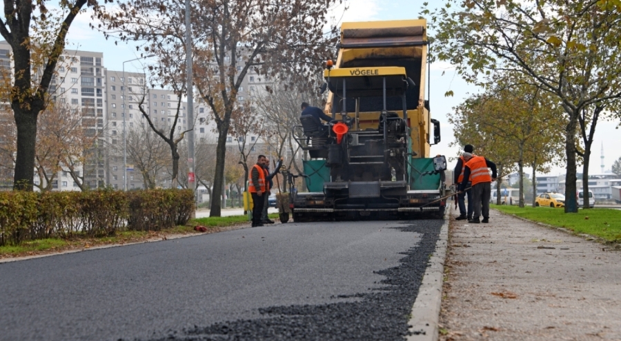 Osmangazi'de park içi yürüyüş yolları yenilendi