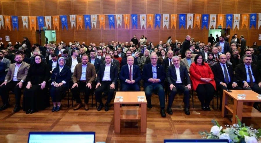 Bursa'da son 1 hafta 5 bin 284 kişi AK Parti kadrolarına katıldı