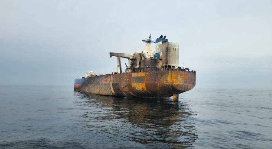 Ukrayna'nın vurduğu tanker KAIROS'ta sızıntı tespit edildi!