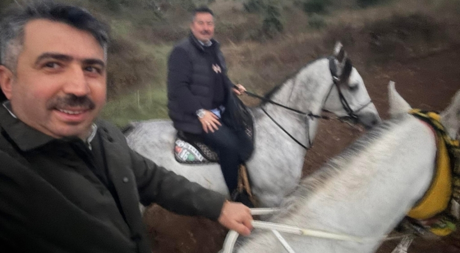 Yıldırım ve Yenişehir belediye başkanları ata binerek stres attı