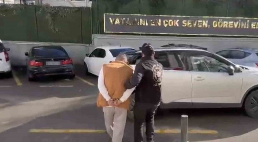 Evlerine girdiği yaşlı kadınların paralarını çalan şahıs tutuklandı