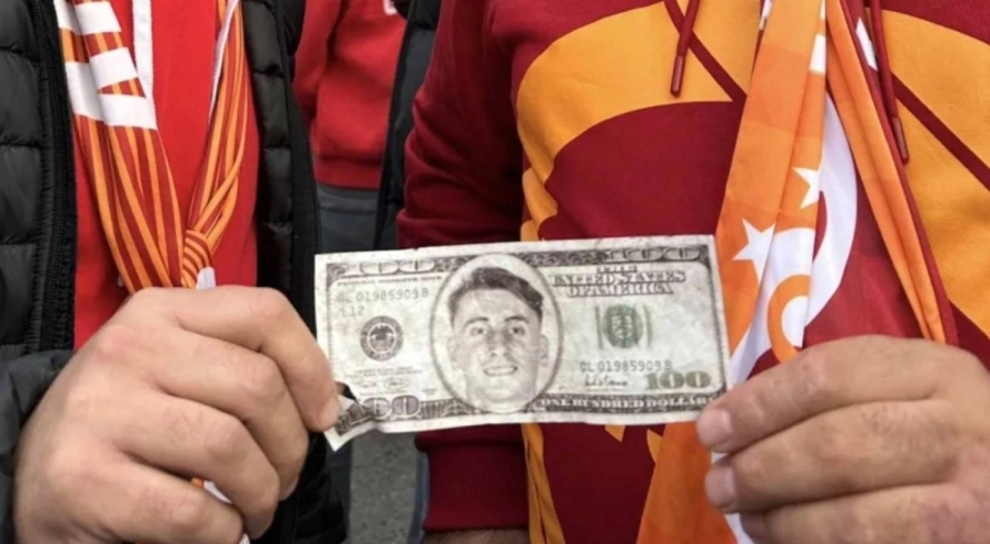 Galatasaray taraftarından Kerem Aktürkoğlu'na dolarlı protesto