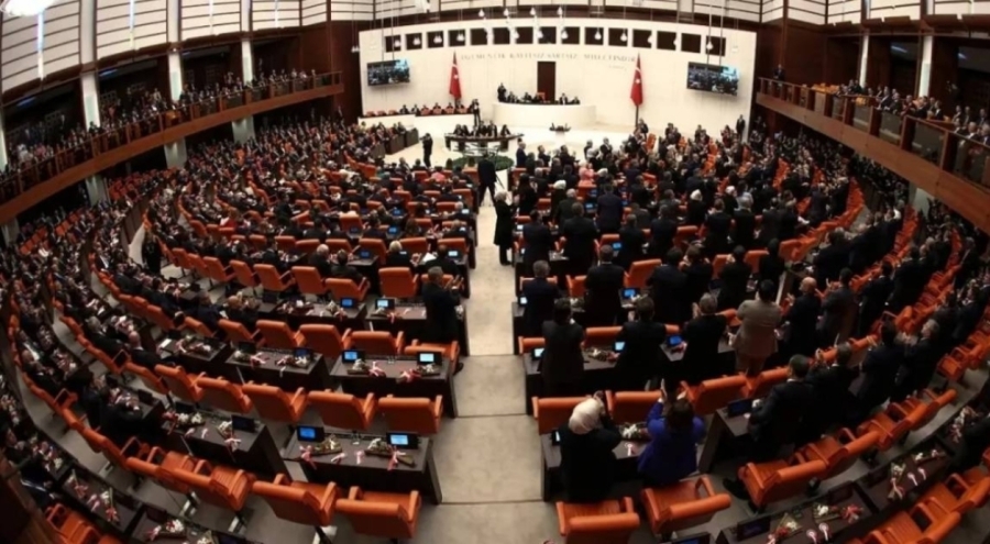 CHP'nin 'Duruşmalar TRT'de yayınlansın' teklifi AKP ve MHP oylarıyla reddedildi