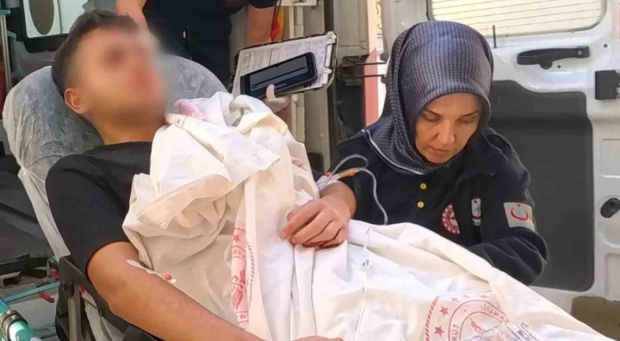 14 yaşındaki çocuk sokak ortasında bıçaklandı, şüpheli kayıplara karıştı