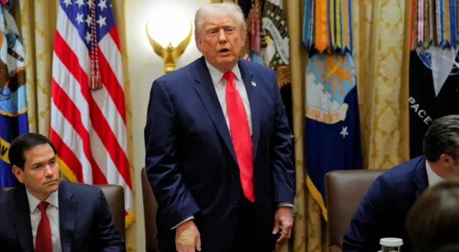 Trump'tan "gerekirse Venezuela topraklarını da vururuz" tehdidi