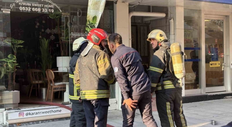 Depoda başlayan yangın paniğe yol açtı