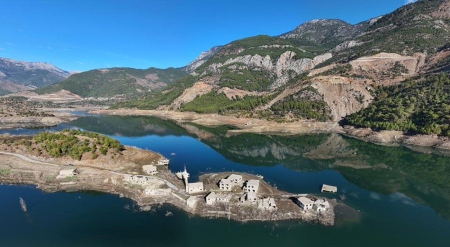 Kuraklık Kıbrıs'a içme suyu sağlayan barajı da vurdu