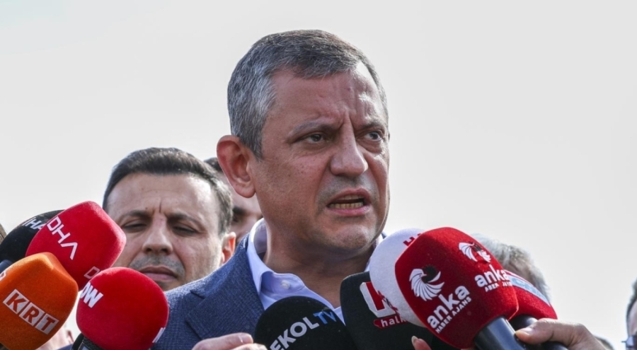 Canlı yayına davet etti... Özgür Özel'den Cumhurbaşkanı Erdoğan'a tepki: Senin deden neredeydi?