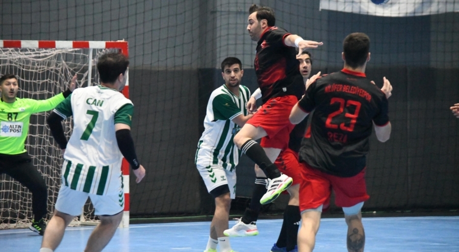 Nilüfer Belediyespor hentbolda farklı kazandı