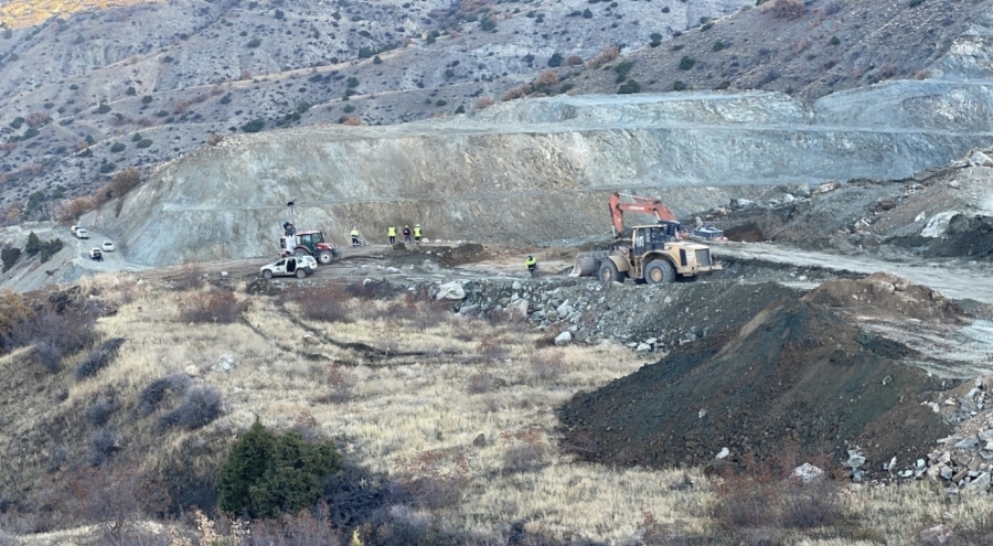 Sivas'ta göçük altında kalan madenciyi arama çalışmaları 18 gündür sürüyor