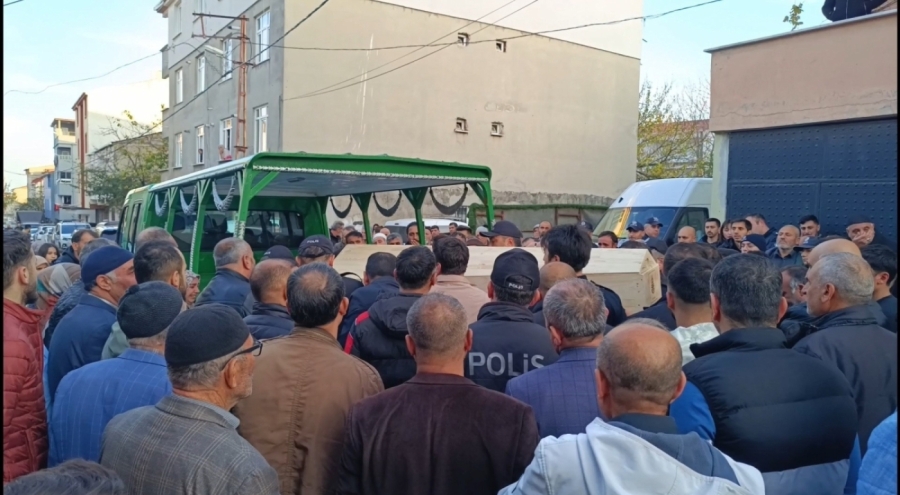 İstanbul'da 25 yaşındaki genç kadın evinde ölü bulundu