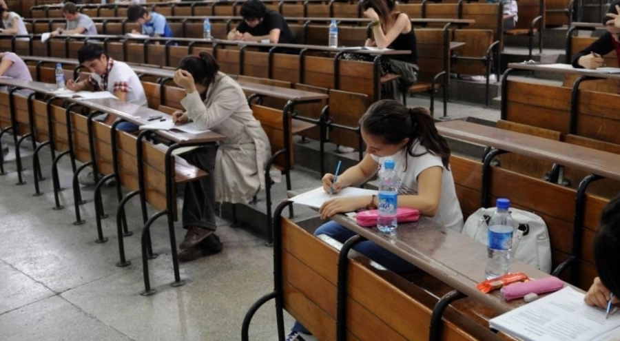 Üniversitelerde kağıt yoklama dönemi bitti!