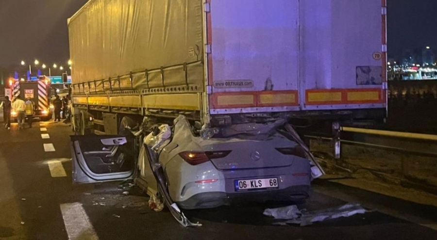 Ankara'da feci kaza! Tır otomobilin altına girdi: Ölü ve yaralılar var