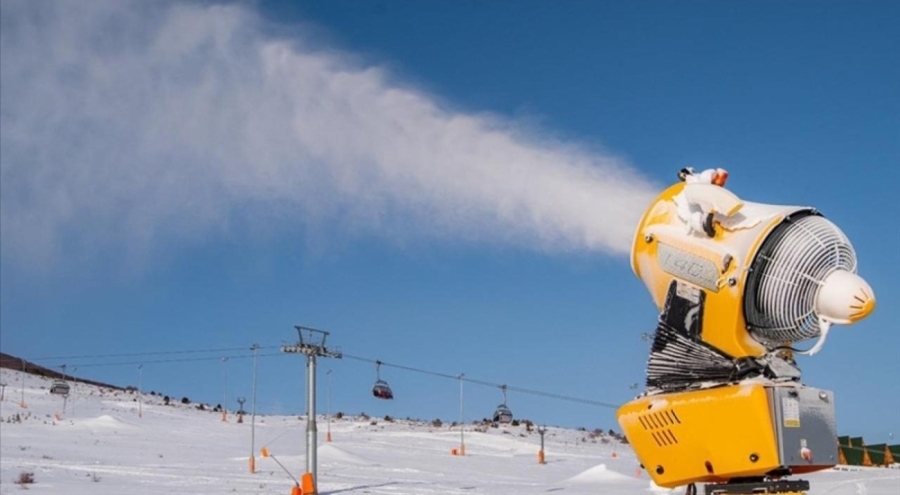 Kayak merkezlerinde suni karlama devrede