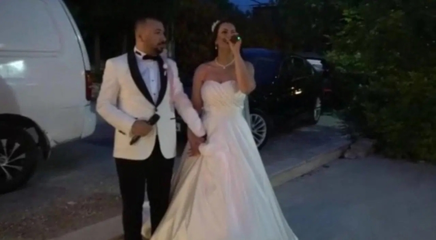 Düğünlerinde söyledikleri şarkı başlarına iş açtı!