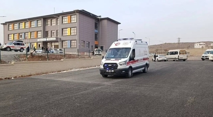Şanlıurfa'da okulda gıda zehirlenmesi şüphesi! 25 öğrenci hastaneye kaldırıldı