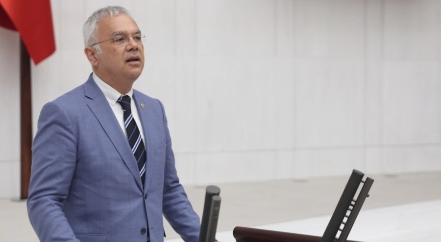 Bursa Milletvekili Pala'dan ameliyathanelerde fazla mesai dayatmasına sert tepki