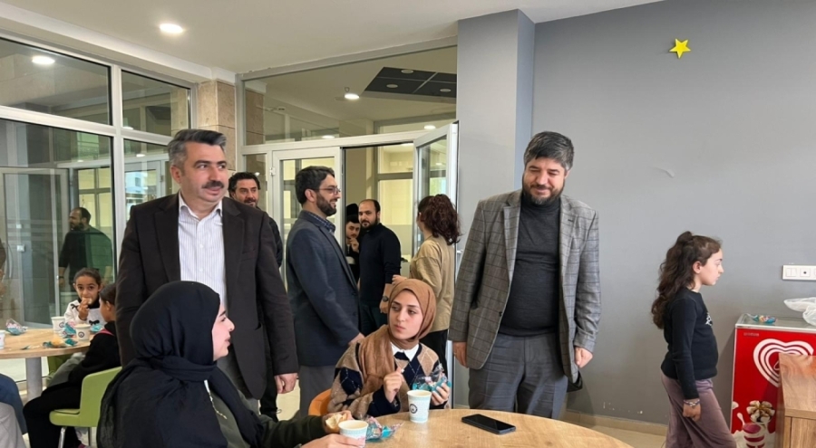 Yıldırım Belediye Başkanı Oktay Yılmaz, gençlerle bir araya geldi