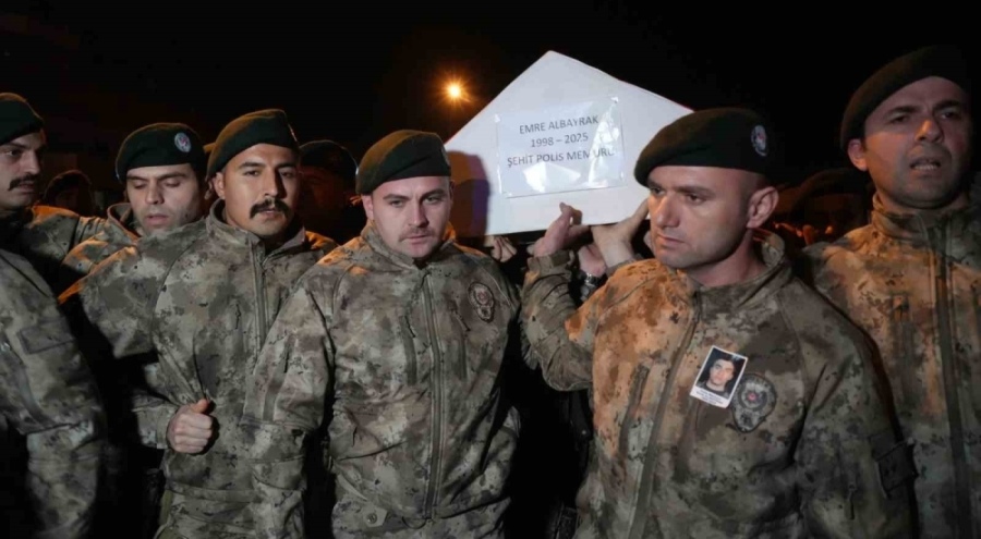 İstanbul'da şehit olan polis memurunun naaşı Samsun'a getirildi