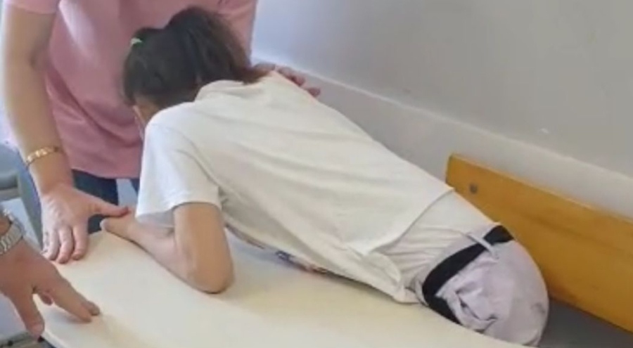 Bursa'daki okulda otizmli öğrencileri bağlayıp ders işlediler!