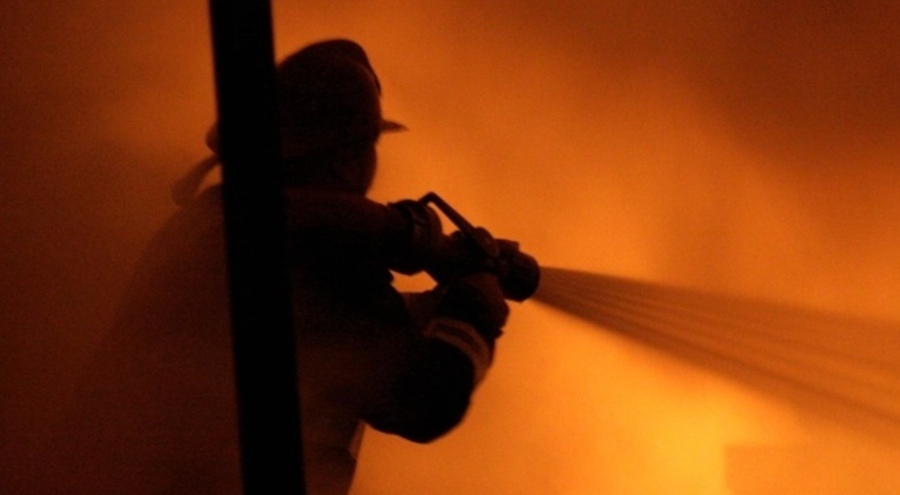 Çin'in Guangdong eyaletinde yarı meskun binada çıkan yangında 12 kişi öldü