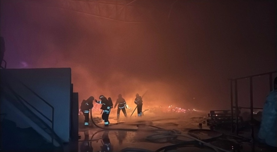 Gaziantep'te ambalaj fabrikasında yangın!