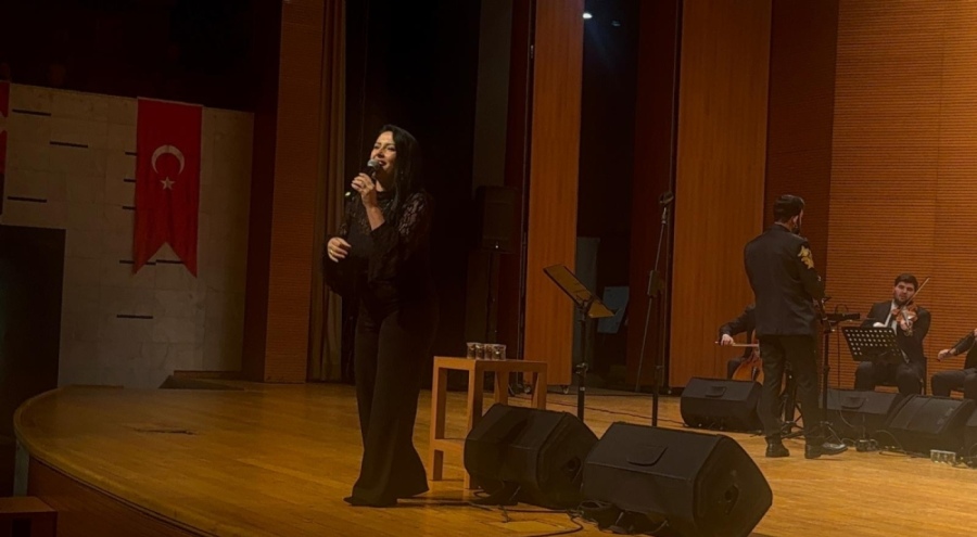 Bursalılar "Roman ve Balkan Gecesi" konserinde bir araya geldi