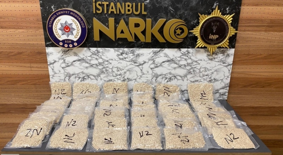 İstanbul'da valizden binlerce uyuşturucu hap çıktı