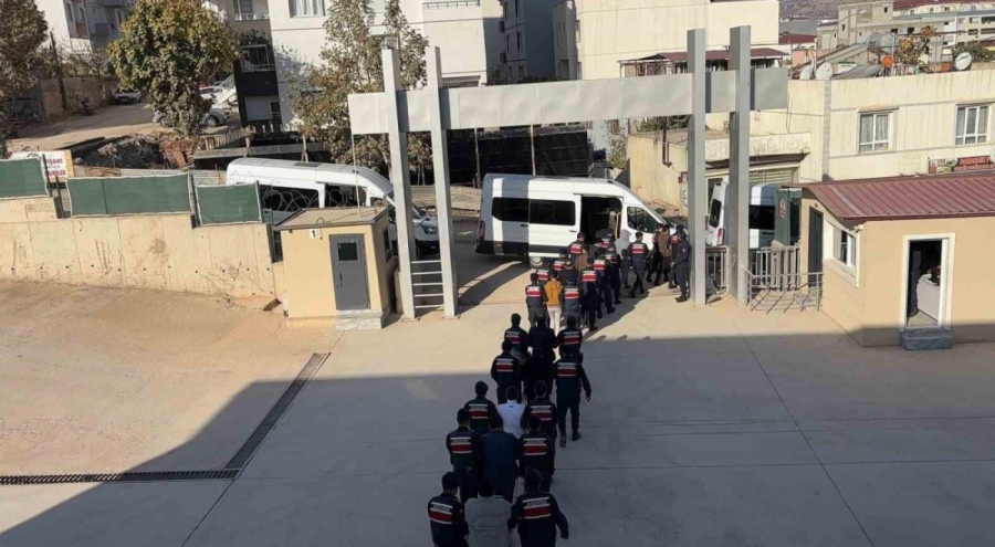 Kahramanmaraş ve Gaziantep'te tefeci operasyonu: Çok sayıda tutuklama