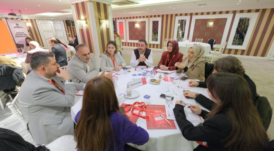Güçlü aile ve güçlü toplumun yol haritası İnegöl'de çizildi