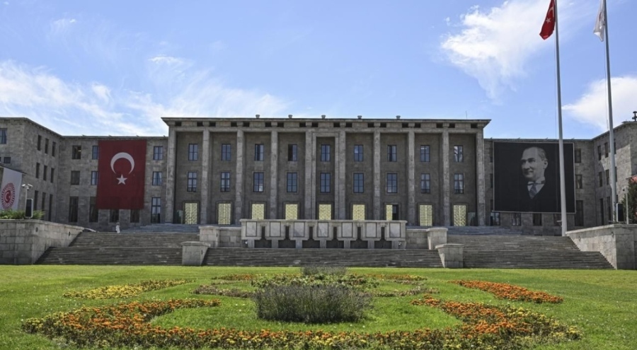 Meclis'te stajyer çocuklara taciz skandalında yeni gelişme! 1 kişi tutuklandı