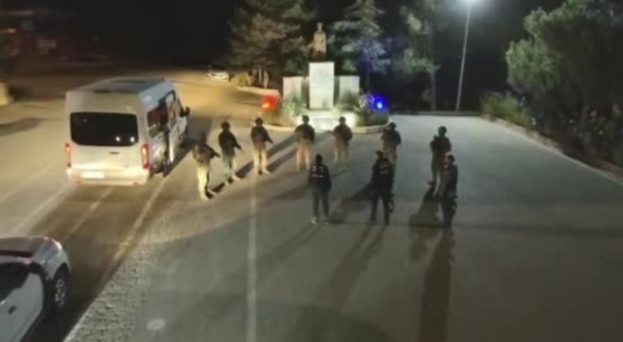 Bakan Yerlikaya duyurdu: Bursa dahil 22 ilde 92 DEAŞ şüphelisi yakalandı