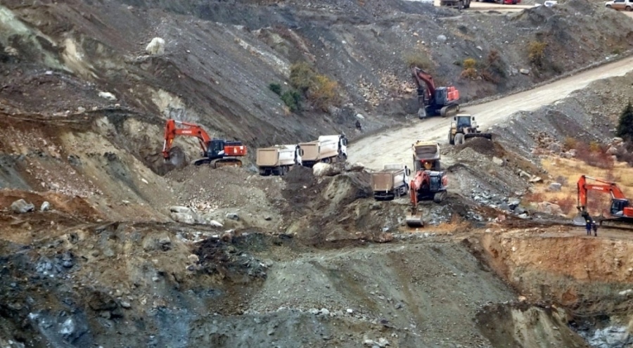 Göçük altında kalmıştı! Şantiye müdürü 25 gündür aranıyor!