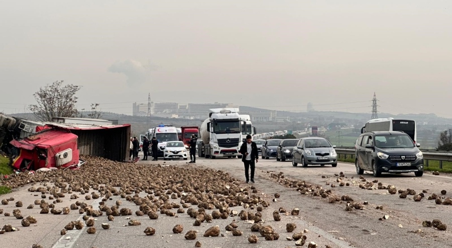 Bursa'da zincirleme kazada hayatını kaybeden kişi, son yolculuğuna uğurlandı