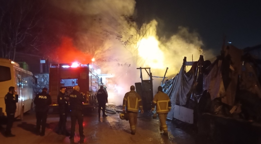 Bursa'da barakada yangın paniği: 1 yaralı
