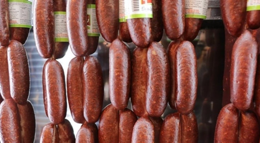 Bursa'da üretilen sucuk markasında tağşiş tespit edildi!