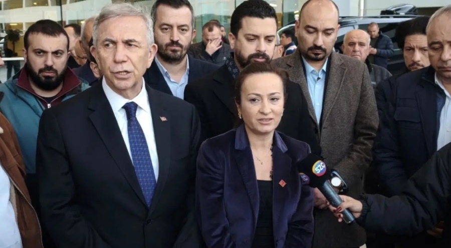 Mansur Yavaş'tan entübe edilen Gülşah Durbay'a hastane ziyareti