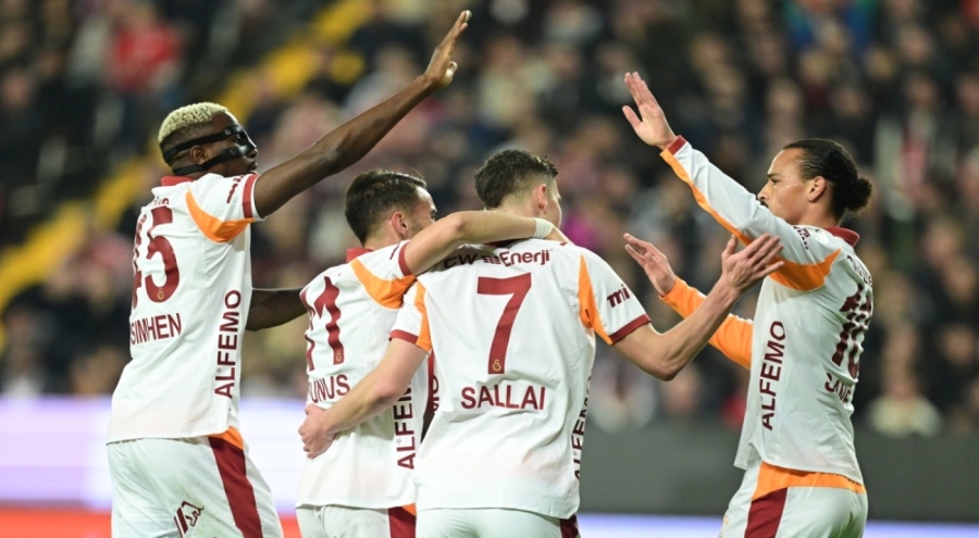 Galatasaray, Antalya'dan galip ayrıldı: Antalyaspor 1-4 Galatasaray