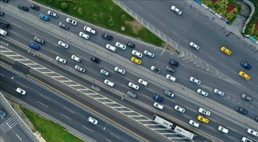 İstanbul'da trafiği tehlikeye sokan sürücü yakalandı